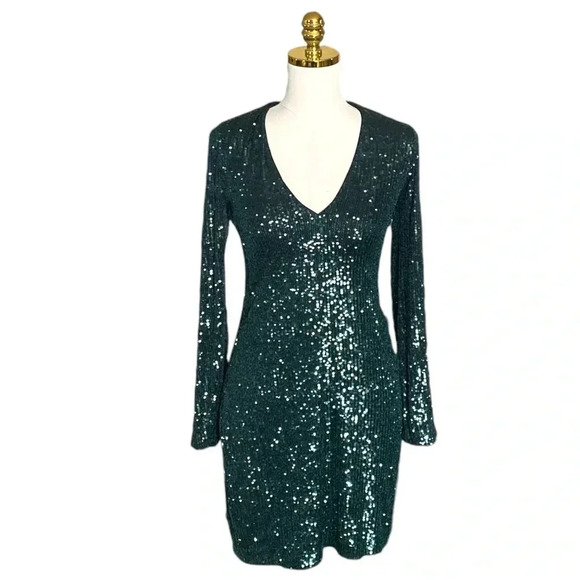 EXPRESS | Emerald Green Sequins Embellished Mini Cocktail Dress Size XS - Picture 2 of 10